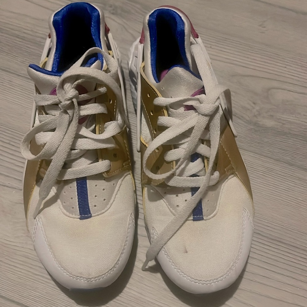 Nike huarache White, Gold, Blue